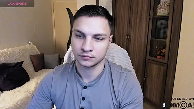 handsome guy01 online show from October 25, 2025, 7:36 pm