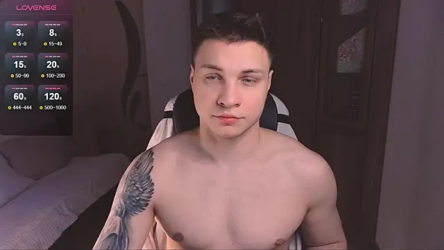 handsome guy01 online show from February 12, 2025, 6:09 pm