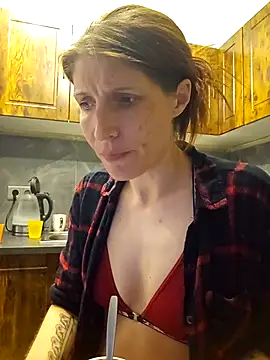 Lenchen  online show from March 27, 2026, 9:05 pm