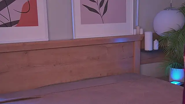 ViolaFlirt online show from November 16, 2025, 4:28 am