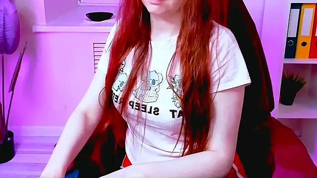 CarolGiggly online show from October 28, 2025, 10:41 pm