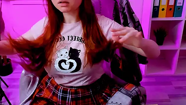 CarolGiggly online show from February 4, 2026, 10:16 pm