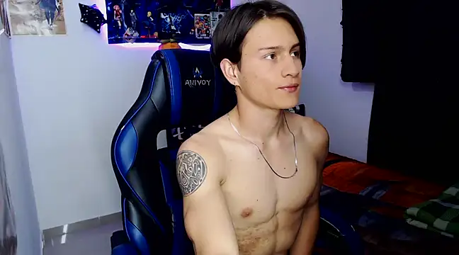 Snapshot of sr_jaeger chatting on March 20, 2025, 7:04 pm sr jaeger online show from March 20, 2025, 7:04 pm