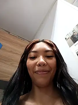 lianisrose online show from November 14, 2025, 6:44 pm