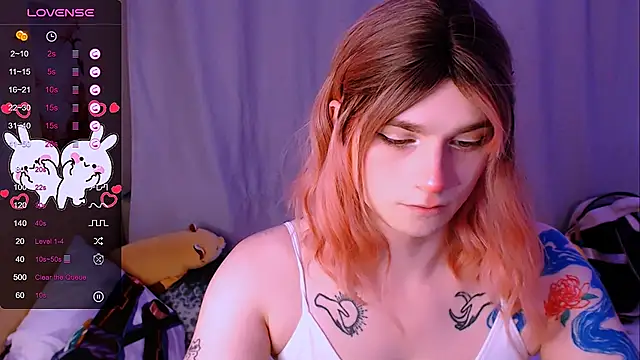 Alice Hells online show from October 25, 2025, 7:51 am