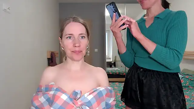 Snapshot of Pepper_mur chatting on May 9, 2026, 5:49 pm Pepper mur online show from May 9, 2026, 5:49 pm
