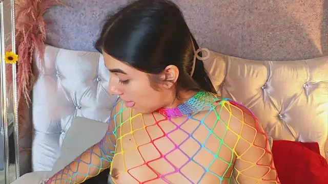 GABYTAYLOR  online show from March 12, 2026, 1:26 pm