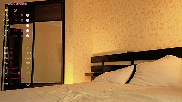 Sweet Paradox online show from November 14, 2025, 9:18 pm