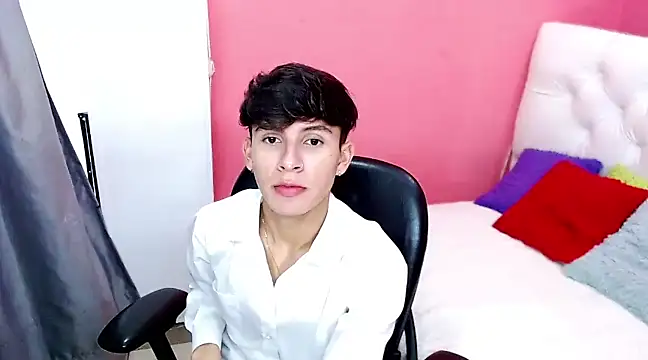 Snapshot of will_star_x chatting on February 6, 2025, 3:09 pm will star x online show from February 6, 2025, 3:09 pm