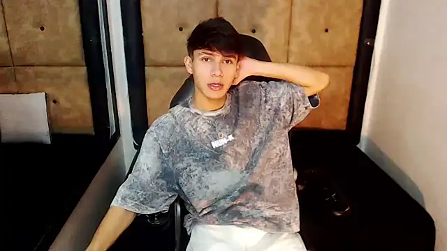 Snapshot of will_star_x chatting on September 10, 2025, 1:54 pm will star x online show from September 10, 2025, 1:54 pm