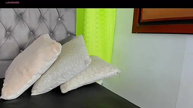 Snapshot of catalina_Ada chatting on March 6, 2025, 10:26 pm catalina Ada online show from March 6, 2025, 10:26 pm