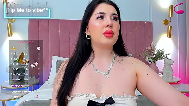 Mayzzie online show from September 11, 2025, 7:36 pm