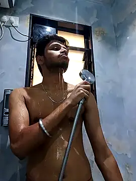 skinnyyyyyyyyy online show from October 13, 2025, 4:36 am