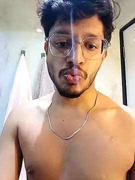 Snapshot of skinnyyyyyyyyy chatting on April 24, 2026, 4:58 am skinnyyyyyyyyy online show from April 24, 2026, 4:58 am