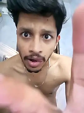 skinnyyyyyyyyy online show from November 10, 2025, 4:17 am