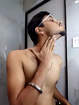 skinnyyyyyyyyy online show from October 15, 2025, 5:17 am