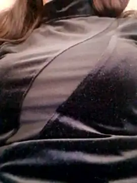 sandi-55 online show from May 7, 2026, 12:41 pm