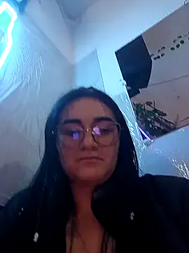 Snapshot of Hanna_Kinsley chatting on January 25, 2025, 10:39 pm Hanna Kinsley online show from January 25, 2025, 10:39 pm