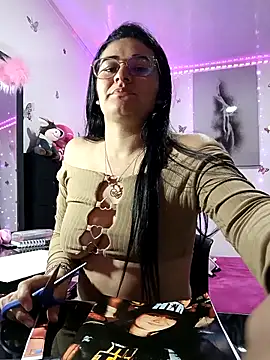 Snapshot of Hanna_Kinsley chatting on October 14, 2025, 4:02 am Hanna Kinsley online show from October 14, 2025, 4:02 am
