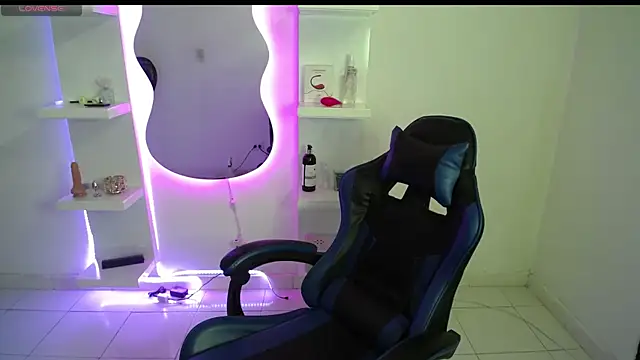 AMBER LOVE22 online show from September 16, 2025, 7:15 pm