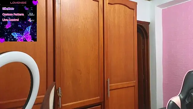 abigail monore  online show from January 7, 2025, 12:13 am