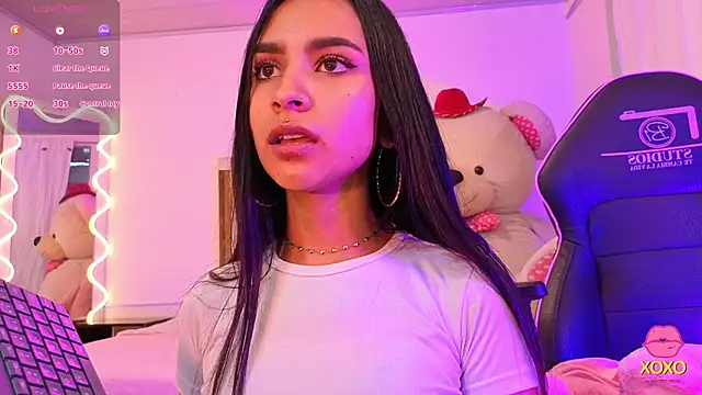 Snapshot of Jazmin_tay chatting on September 30, 2025, 11:49 am Jazmin tay online show from September 30, 2025, 11:49 am