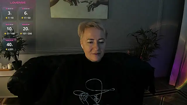 Nika Smit online show from November 15, 2025, 5:44 am