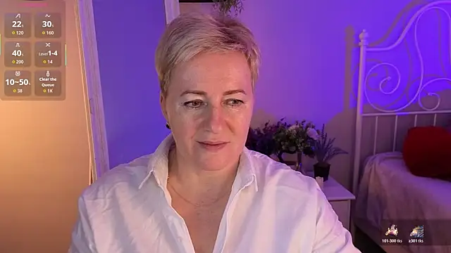 Nika Smit online show from May 1, 2026, 10:31 am