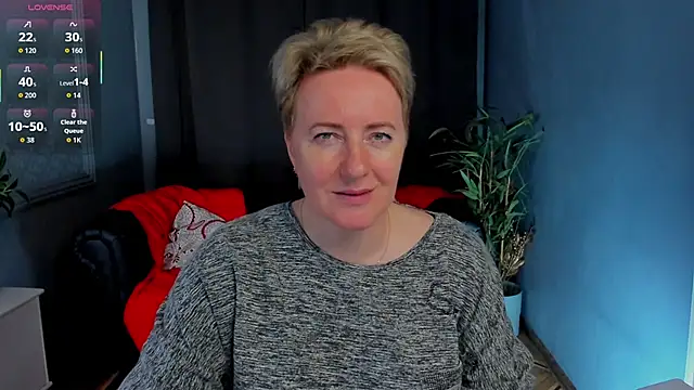 Nika Smit online show from May 22, 2026, 8:56 am