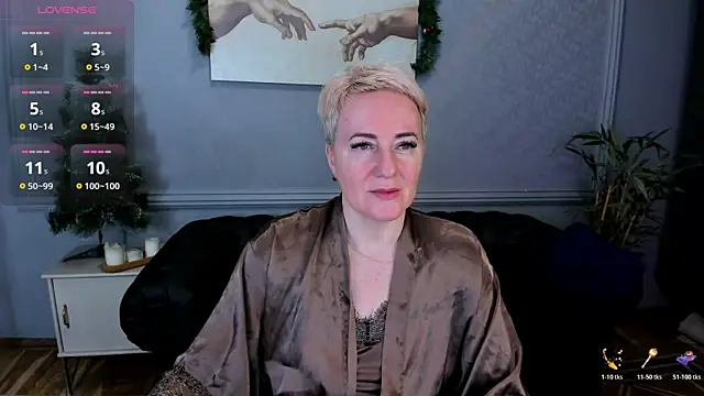 Nika Smit online show from December 14, 2025, 5:57 am