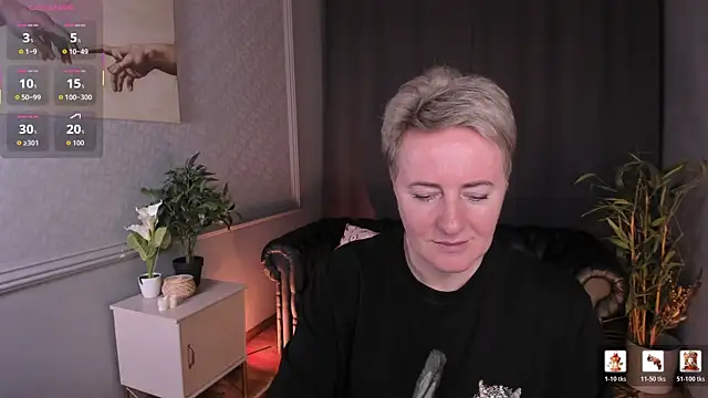 Nika Smit online show from May 15, 2026, 10:24 am