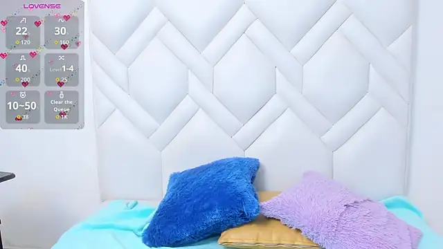 Analia18  online show from March 21, 2026, 1:26 pm