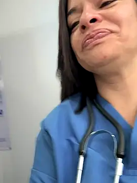 NATHALIA-28  online show from December 3, 2025, 12:04 pm