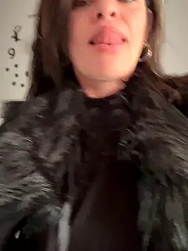 NATHALIA-28  online show from November 15, 2025, 12:09 pm