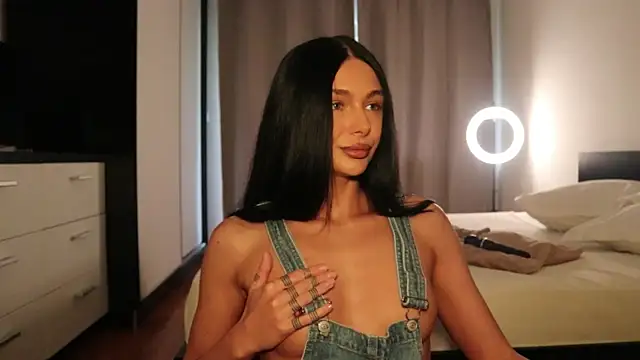 IvyKaelani online show from April 30, 2026, 1:51 pm