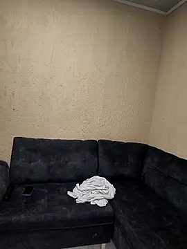 Snapshot of Danielraz chatting on February 17, 2026, 11:57 pm Danielraz online show from February 17, 2026, 11:57 pm