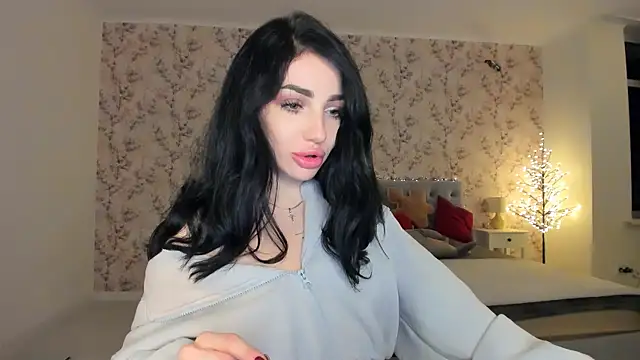 NancyLovee  online show from December 13, 2025, 11:22 pm