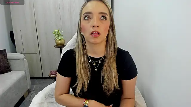 Snapshot of Katapinter chatting on February 3, 2026, 3:04 am Katapinter online show from February 3, 2026, 3:04 am