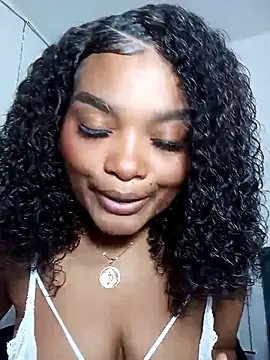 gianna smith online show from November 1, 2025, 7:52 pm