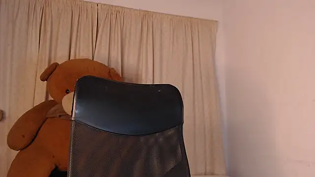 mistressbigcock777 online show from January 7, 2026, 5:12 am