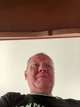 masterjerseyjoe online show from March 5, 2025, 6:01 pm