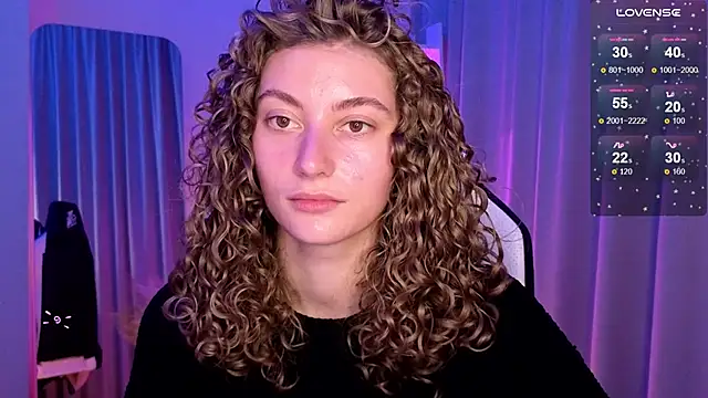 Snapshot of lady_curls chatting on February 12, 2025, 11:41 pm lady curls online show from February 12, 2025, 11:41 pm
