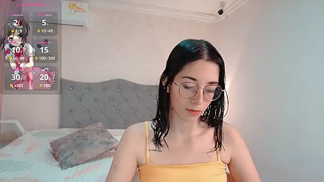 Snapshot of brooklove_doll chatting on February 17, 2025, 10:05 pm brooklove doll online show from February 17, 2025, 10:05 pm