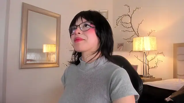 NattashaHotson online show from February 7, 2025, 7:49 pm