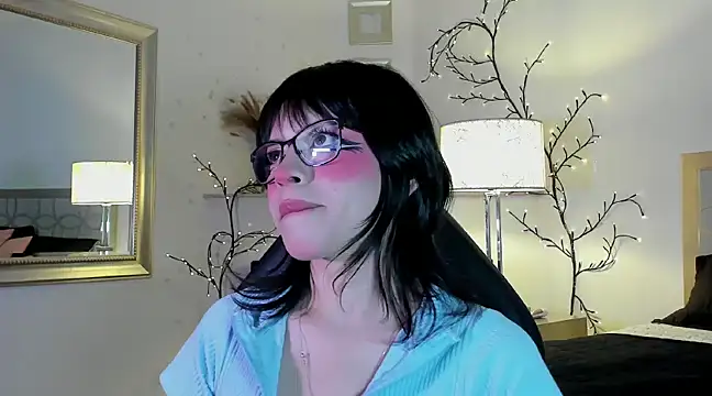 NattashaHotson online show from February 5, 2025, 4:59 am