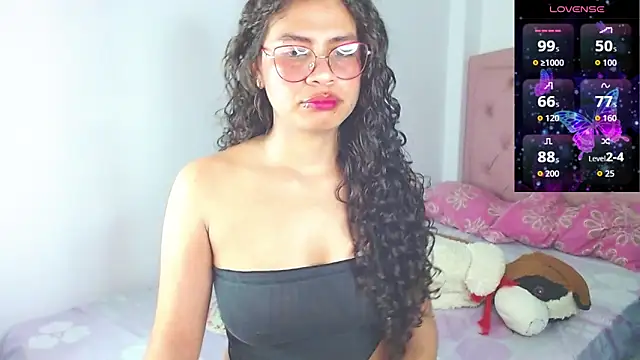 Cynthia hazel online show from November 29, 2025, 4:01 am