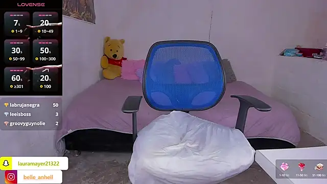 Snapshot of Laura-mayer chatting on March 16, 2025, 10:33 am Laura-mayer online show from March 16, 2025, 10:33 am