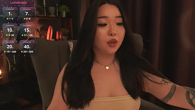 mei honey  online show from October 14, 2025, 10:09 pm