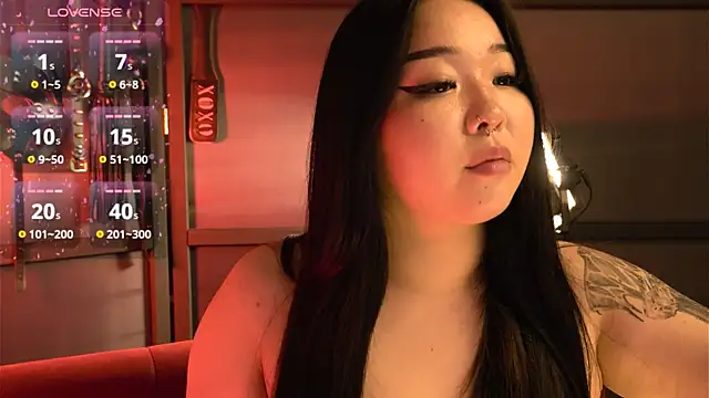 mei honey  online show from September 27, 2025, 8:59 pm