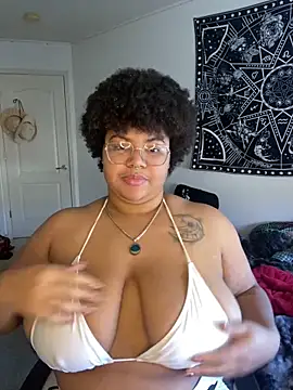 Snapshot of Ectorius chatting on January 1, 2025, 6:38 pm Ectorius online show from January 1, 2025, 6:38 pm